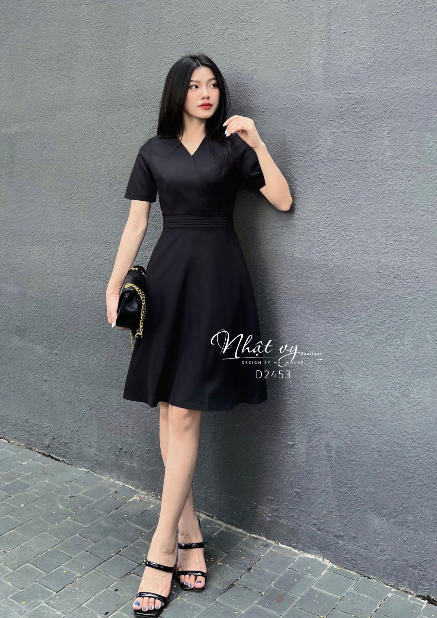 Đầm xếp ly eo cổ V form dáng xoè - D2453