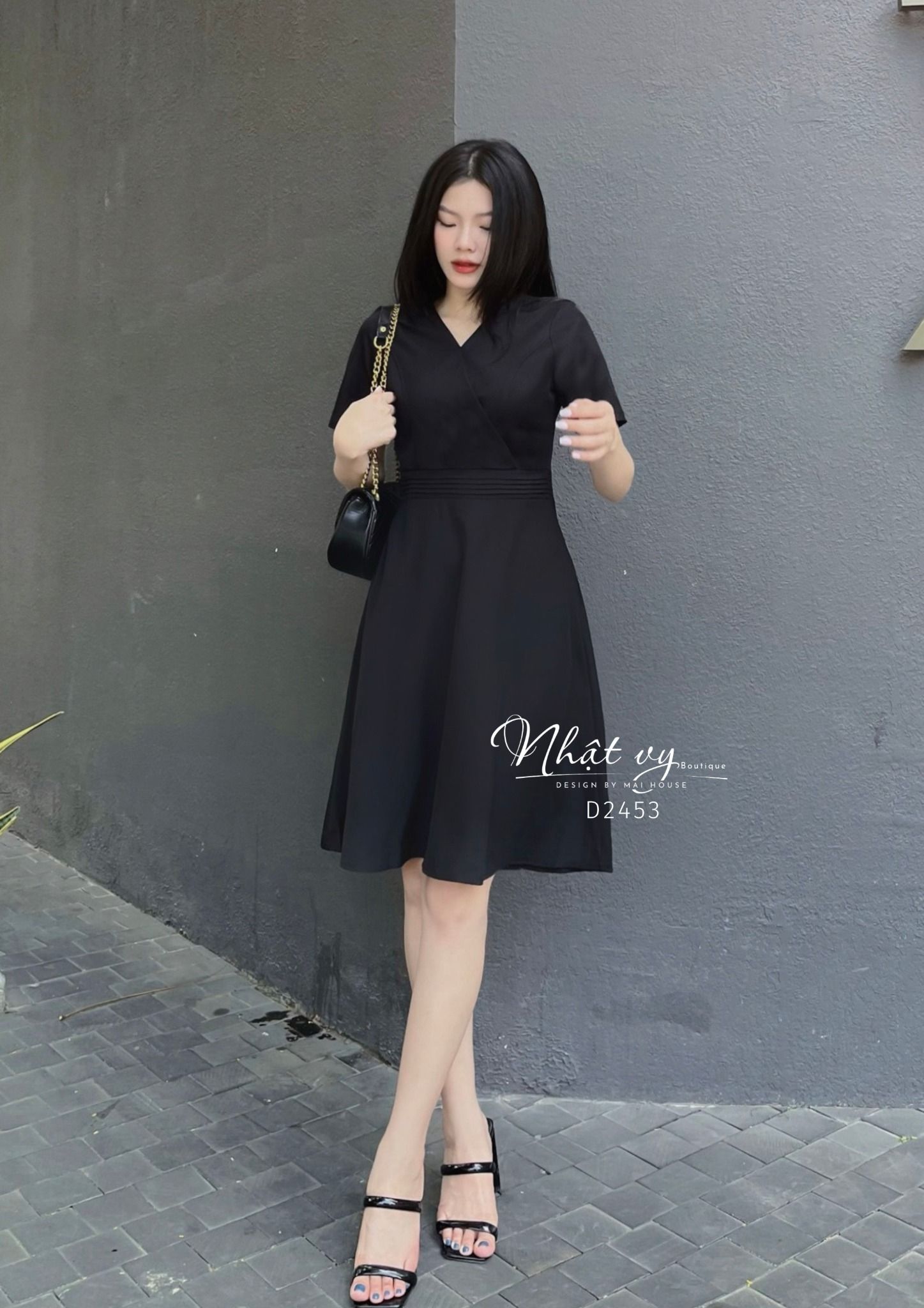 Đầm xếp ly eo cổ V form dáng xoè - D2453