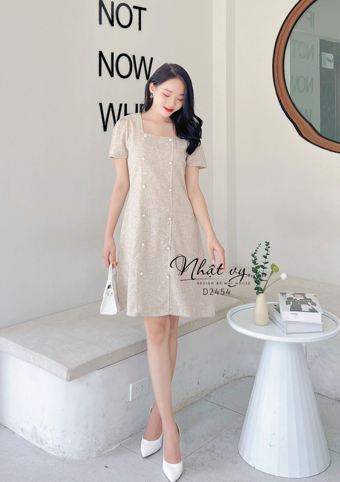 Đầm dáng suông cổ vuông đính cúc giả - D2454