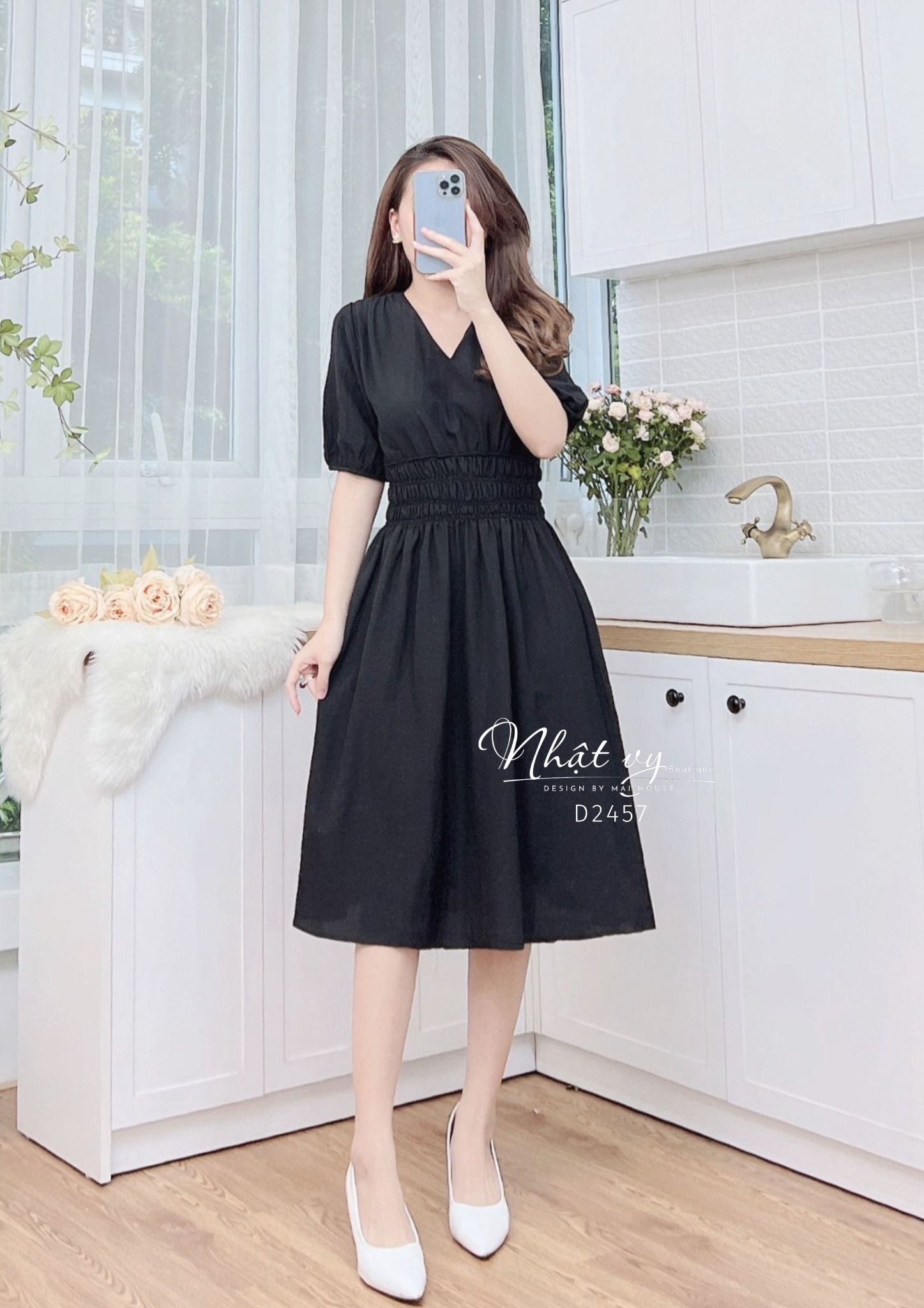 Đầm tay phồng cổ V kiểu dáng bo chun - D2457
