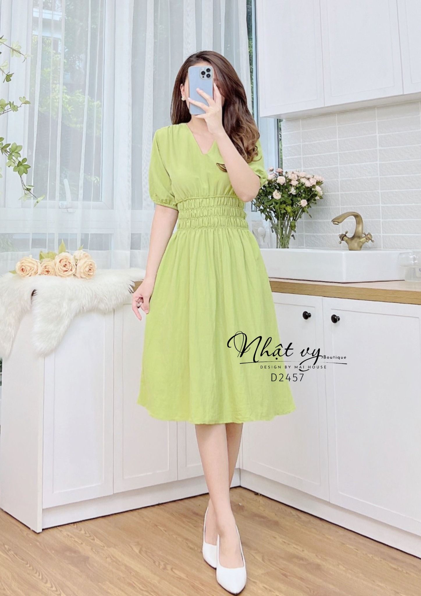 Đầm tay phồng cổ V kiểu dáng bo chun - D2457
