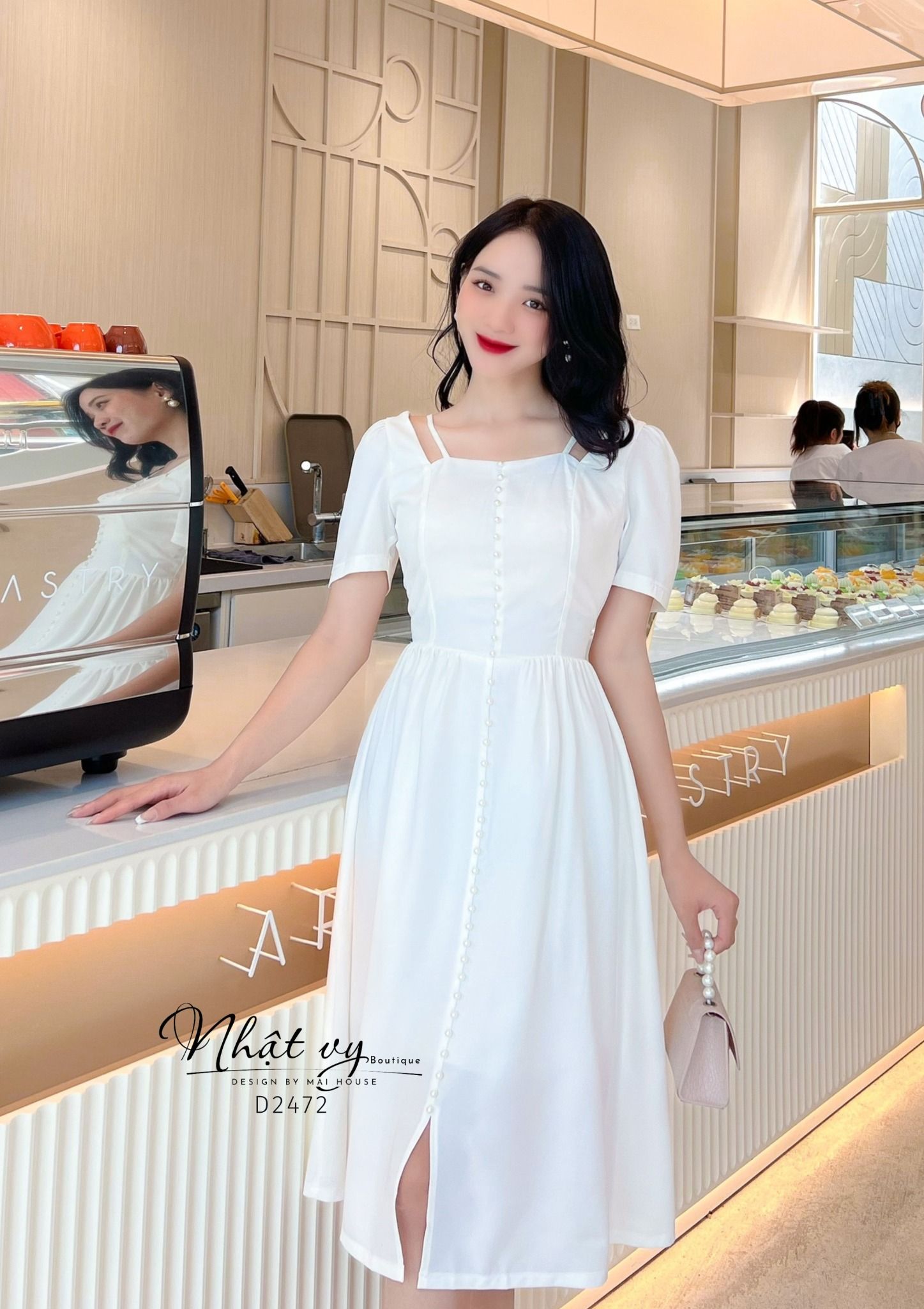 Đầm dáng xoè cổ vuông đính cúc ngọc - D2472