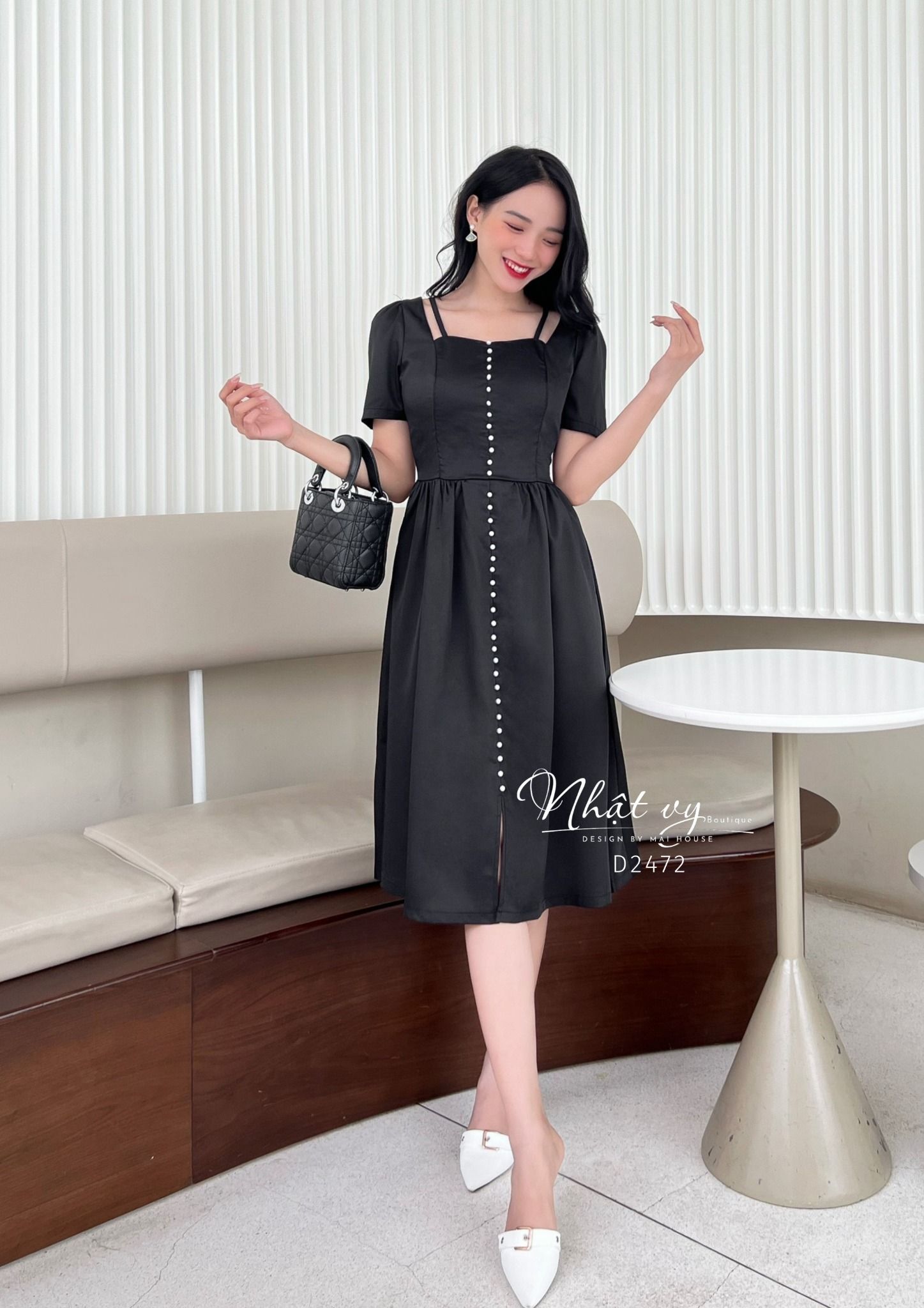 Đầm dáng xoè cổ vuông đính cúc ngọc - D2472