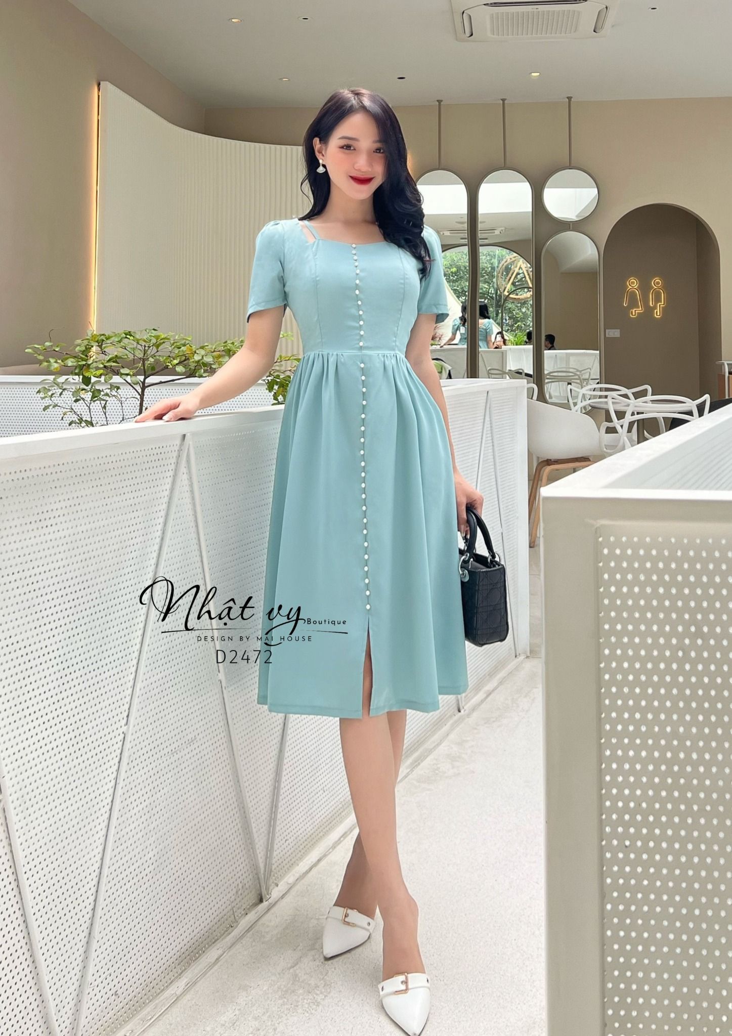 Đầm dáng xoè cổ vuông đính cúc ngọc - D2472