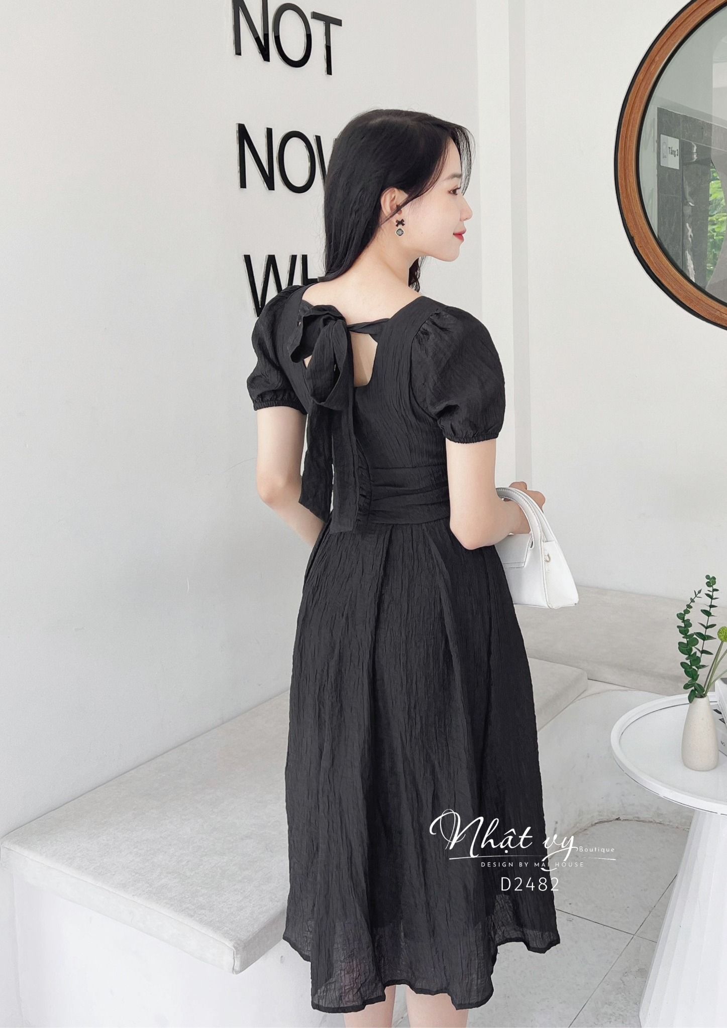 Đầm cổ vuông dây liền xoắn eo thắt nơ sau - D2482