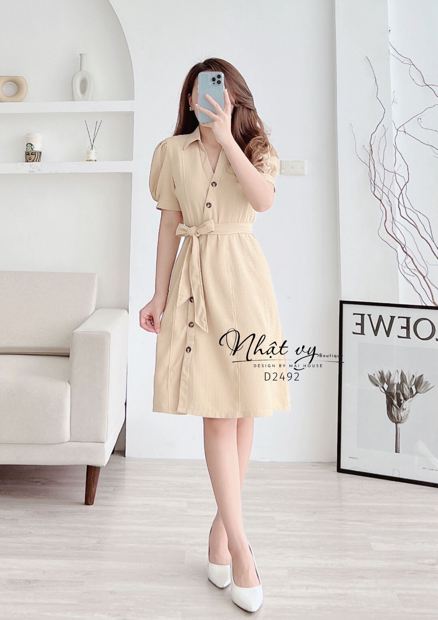 Đầm suông có eo cổ V kiểu sơ mi tay phồng nhẹ - D2492