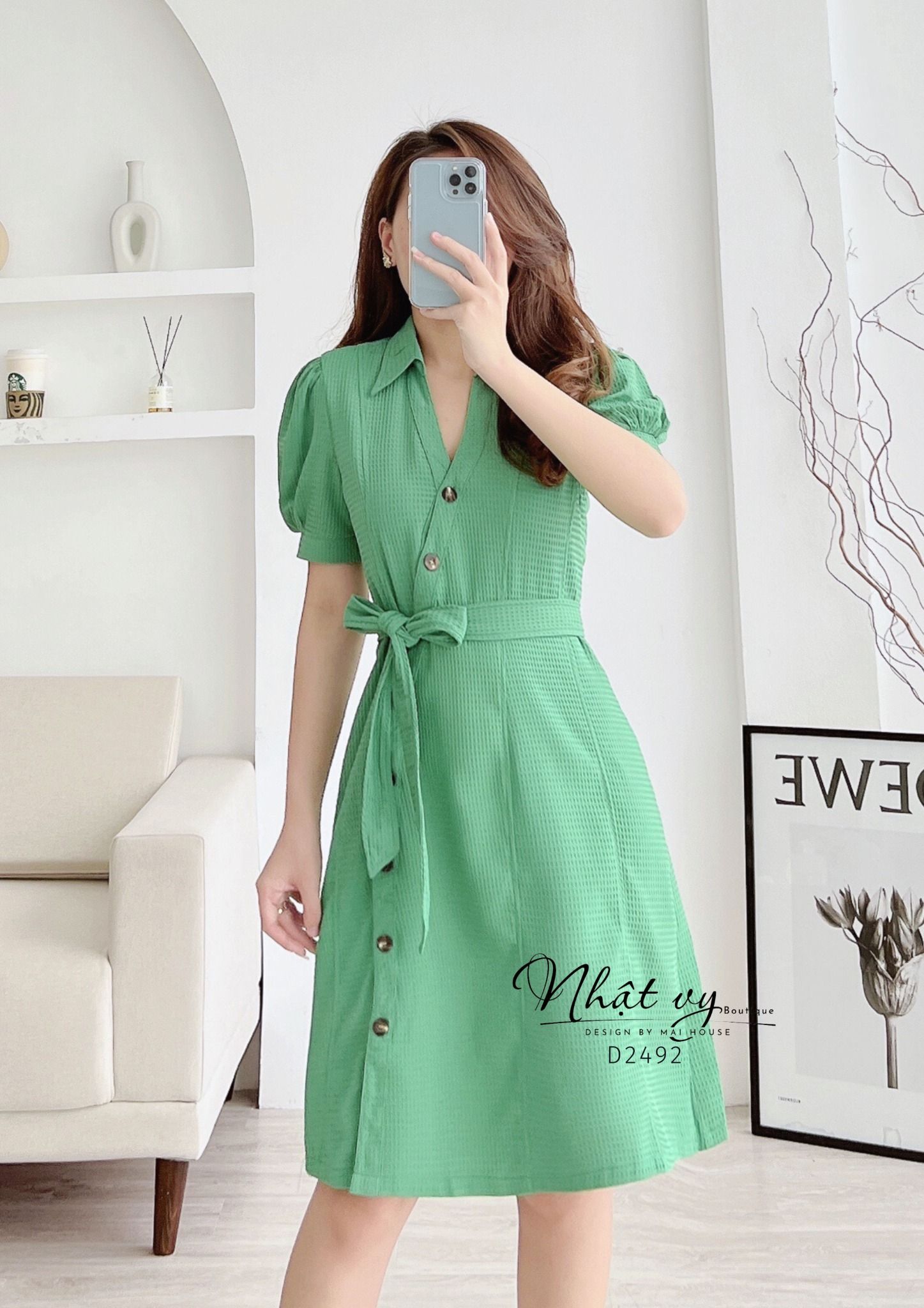 Đầm suông có eo cổ V kiểu sơ mi tay phồng nhẹ - D2492