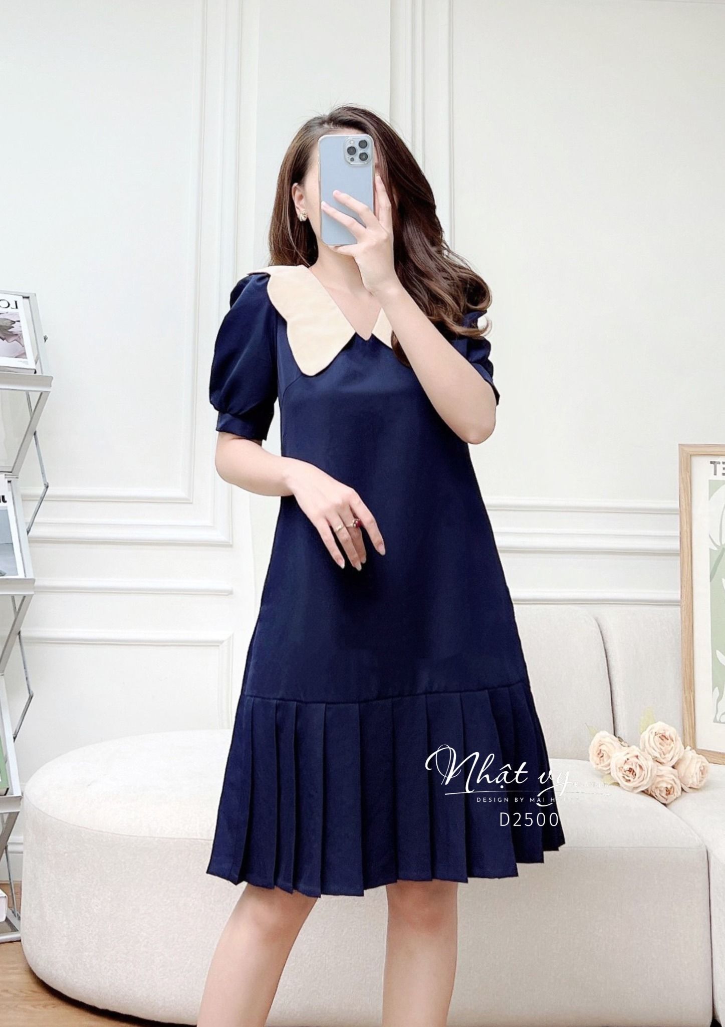 Đầm suông phối cổ bèo xếp ly gấu - D2500
