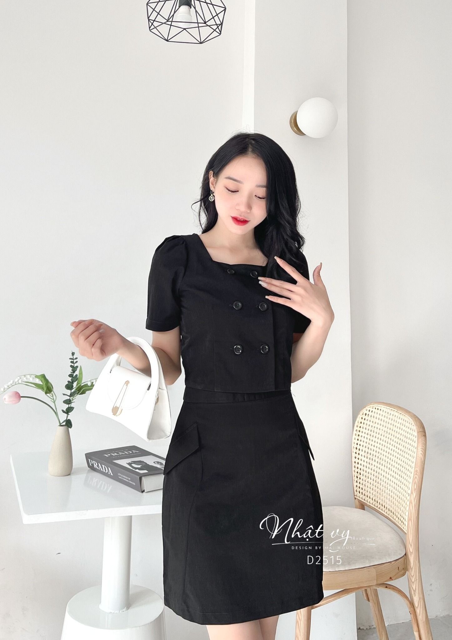 Set áo cổ vuông cài cúc kèm chân váy đắp túi - D2515