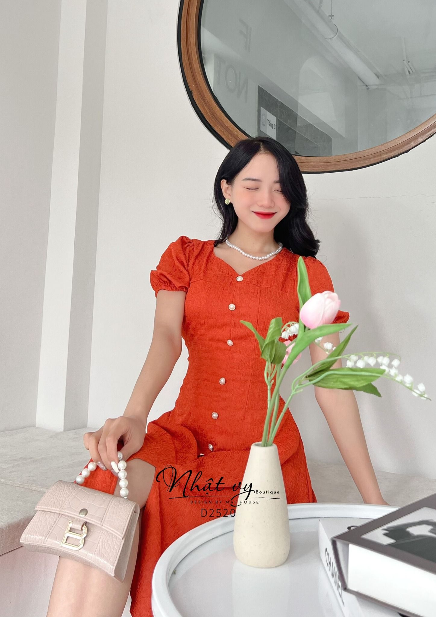 Đầm ôm dáng xoè cổ V cách điệu đính cúc giả - D2520