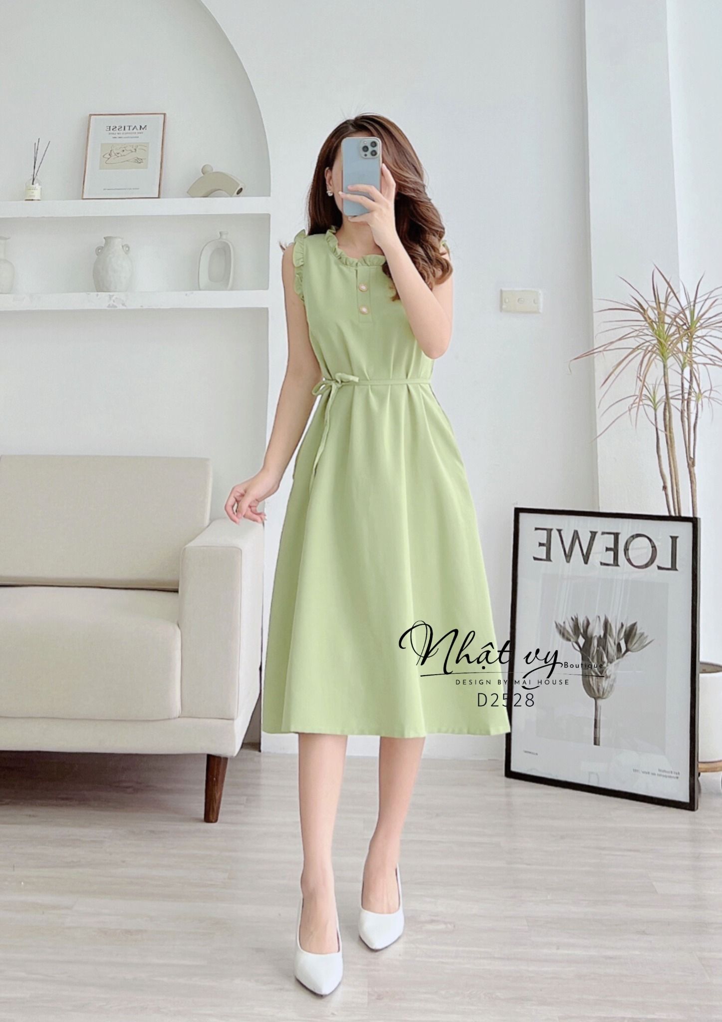 Đầm sát nách cổ bèo dáng suông kèm dây rời - D2528