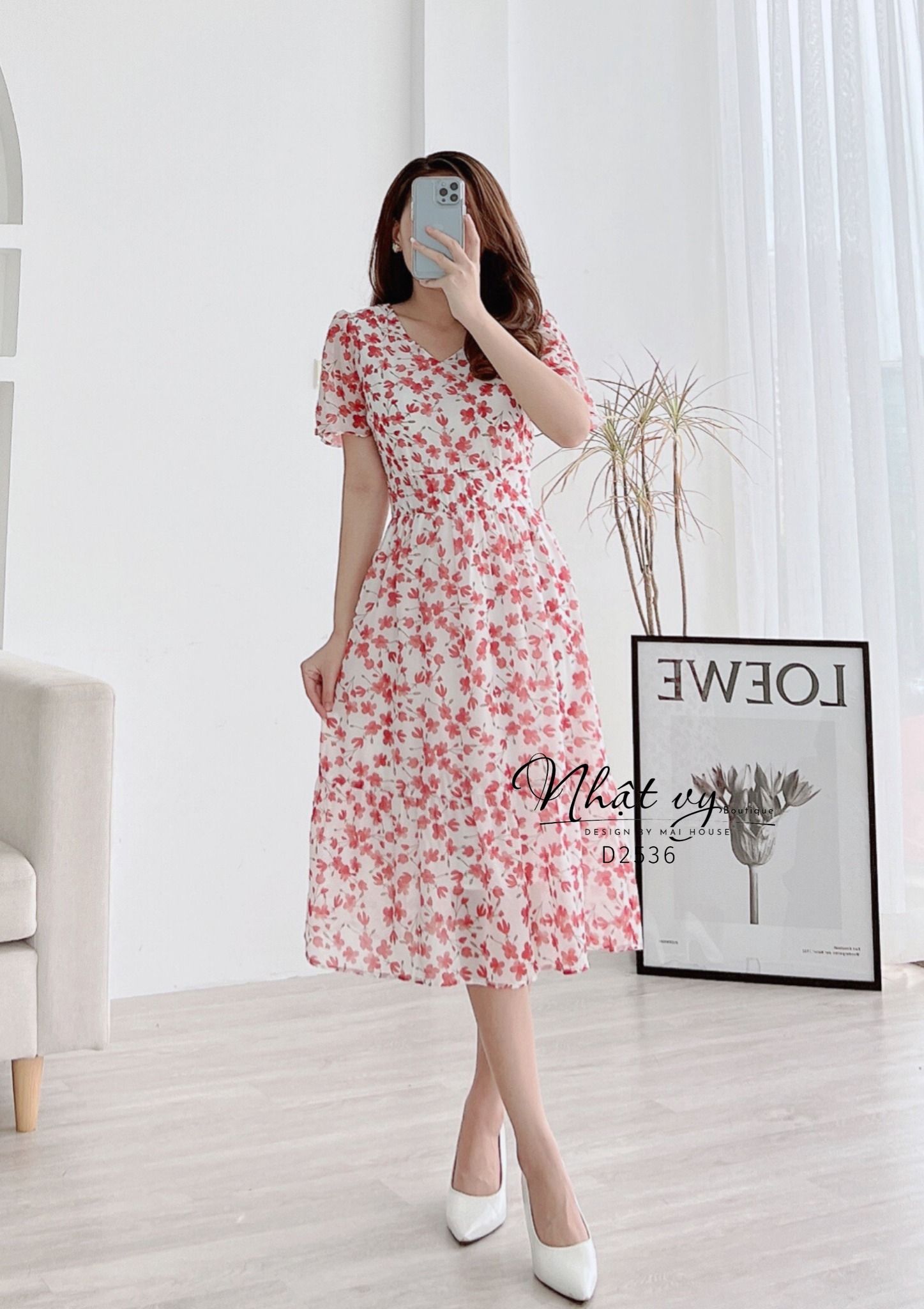Đầm hoa cổ V đuôi cá - D2536