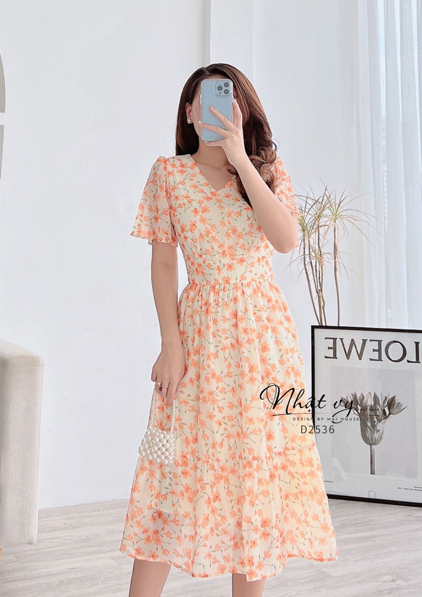 Đầm hoa cổ V đuôi cá - D2536