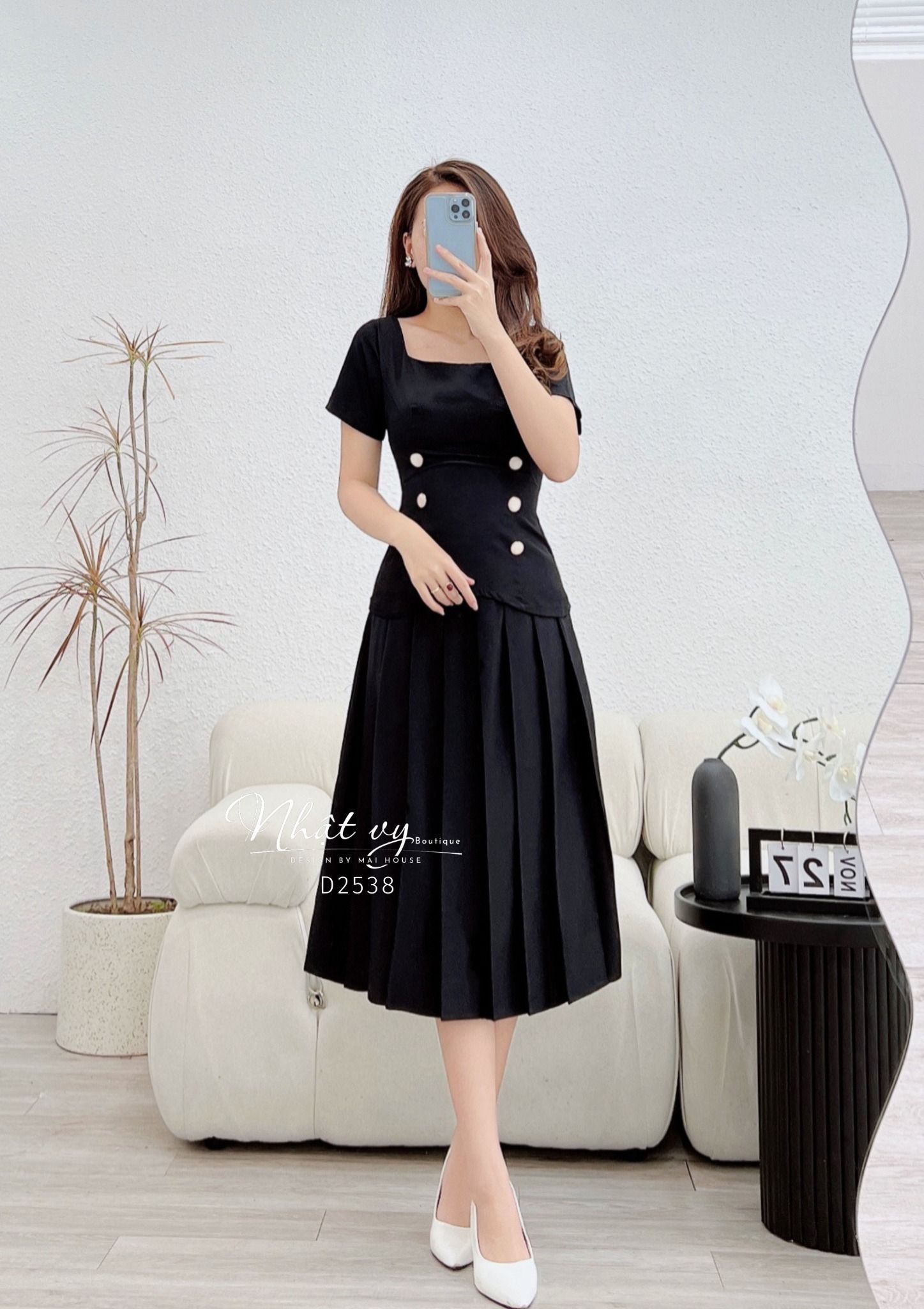 Set áo cổ vuông tà kiểu phối chân váy xếp ly - D2538