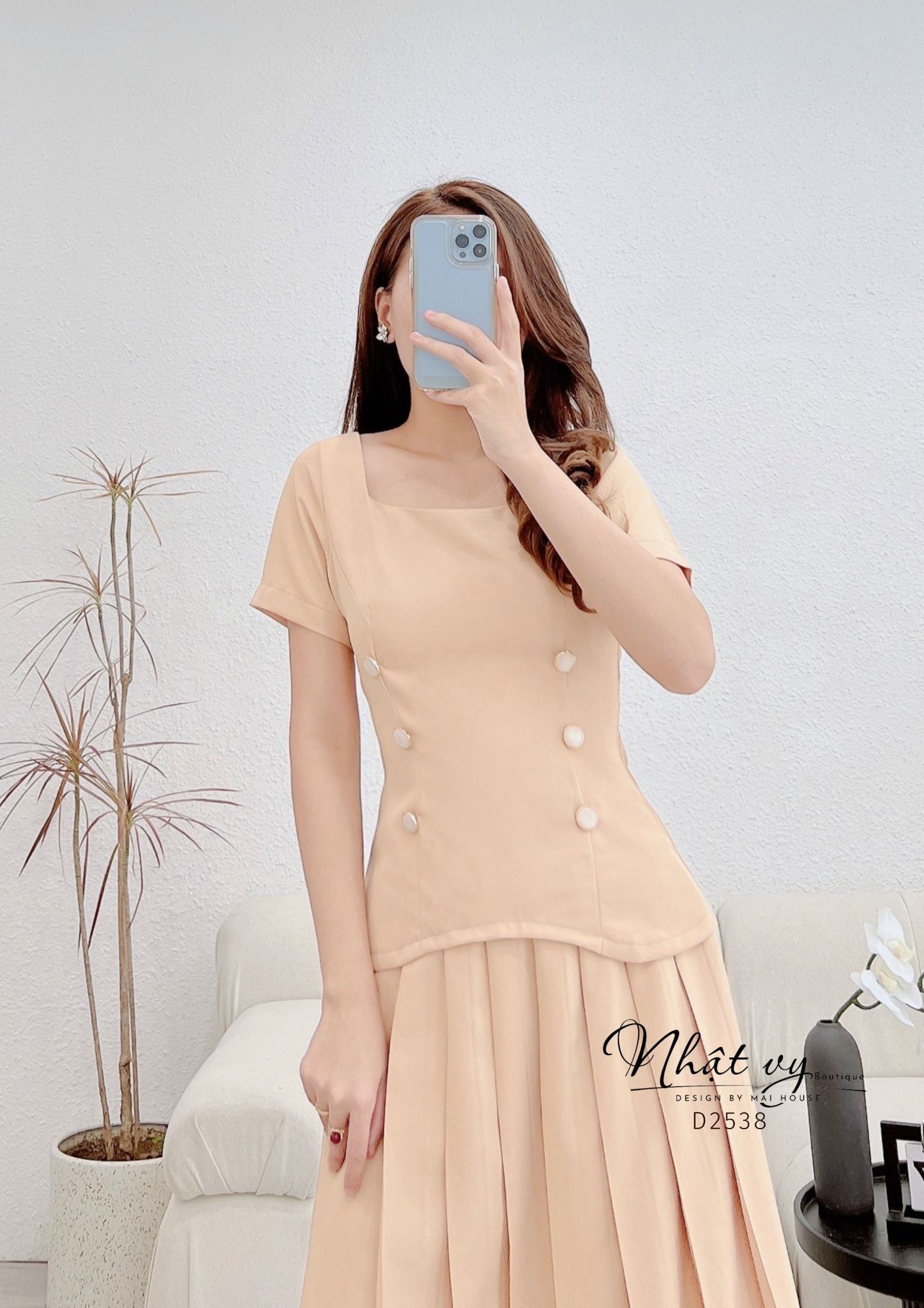 Set áo cổ vuông tà kiểu phối chân váy xếp ly - D2538