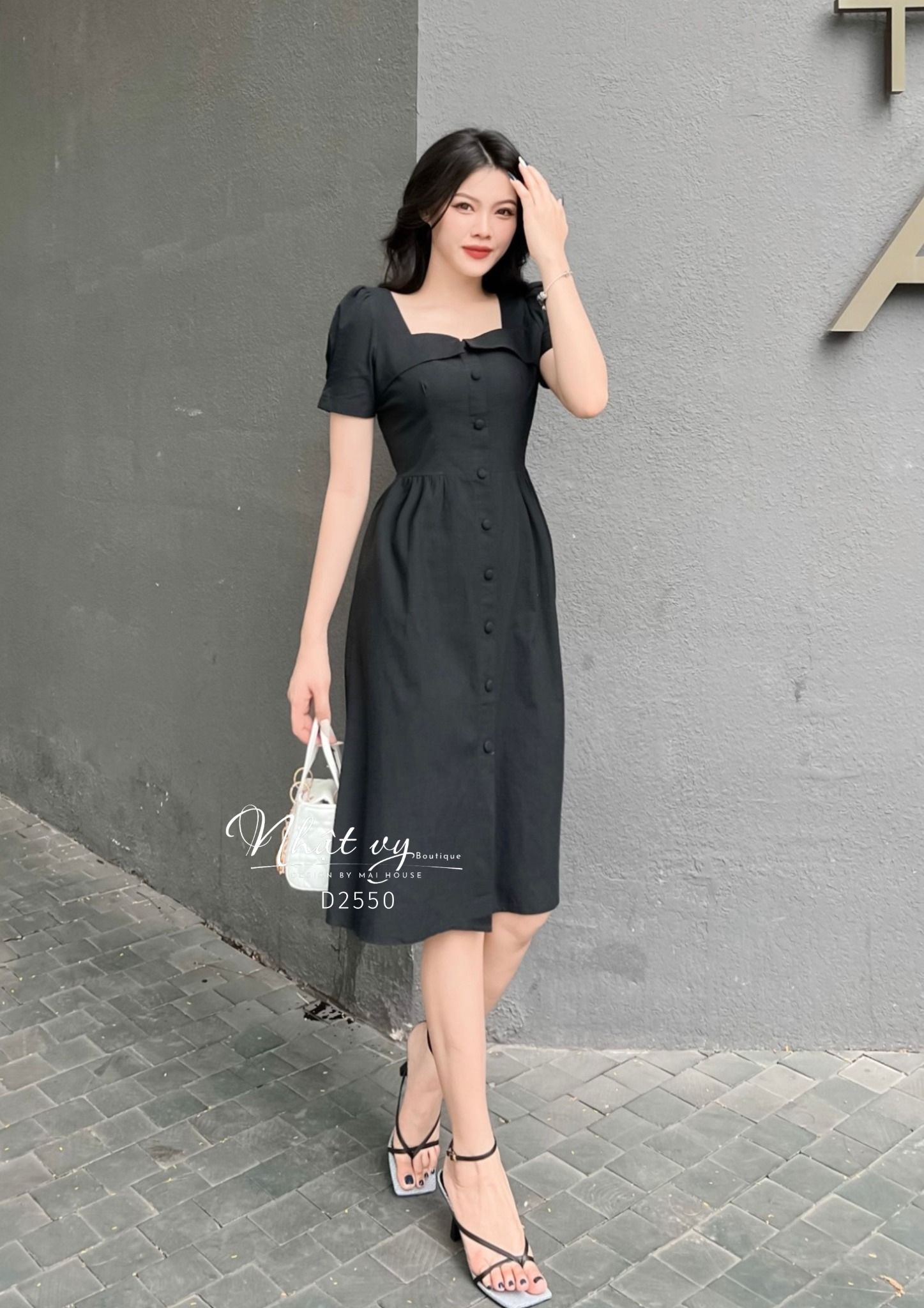Đầm cổ vuông nút bọc tay phồng form dáng xòe - D2550