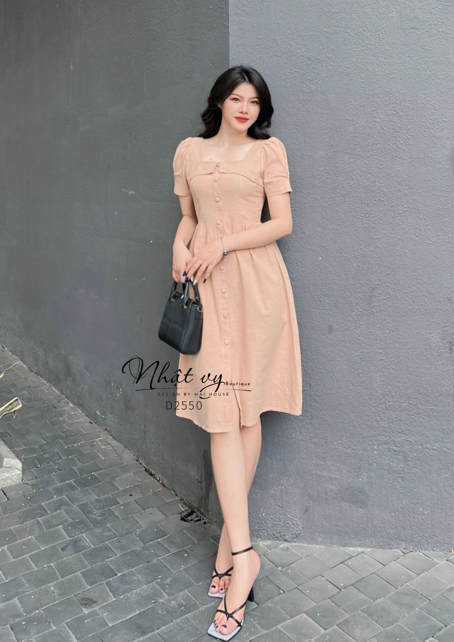 Đầm cổ vuông nút bọc tay phồng form dáng xòe - D2550