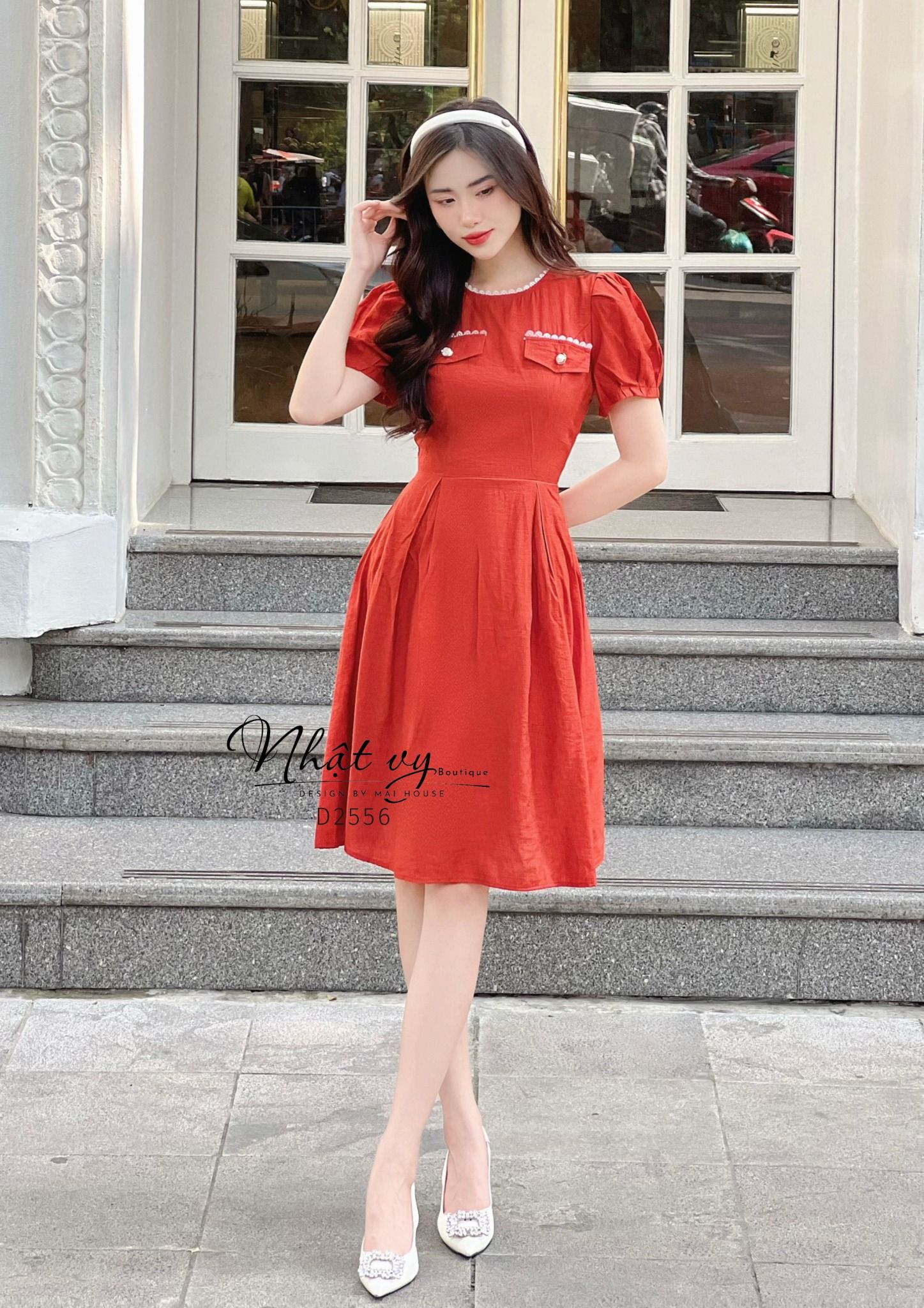 Đầm cổ tròn viền ren đính túi giả tay phồng - D2556
