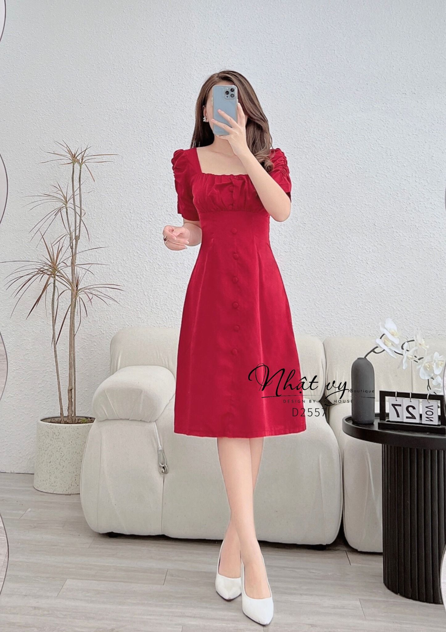 Đầm nhún ngực tay cách điệu đính cúc bọc - D2557