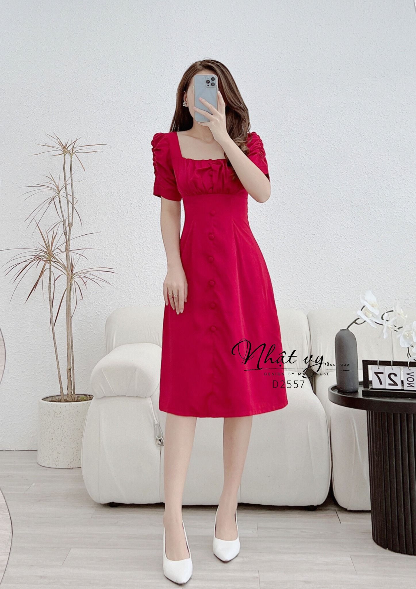 Đầm nhún ngực tay cách điệu đính cúc bọc - D2557