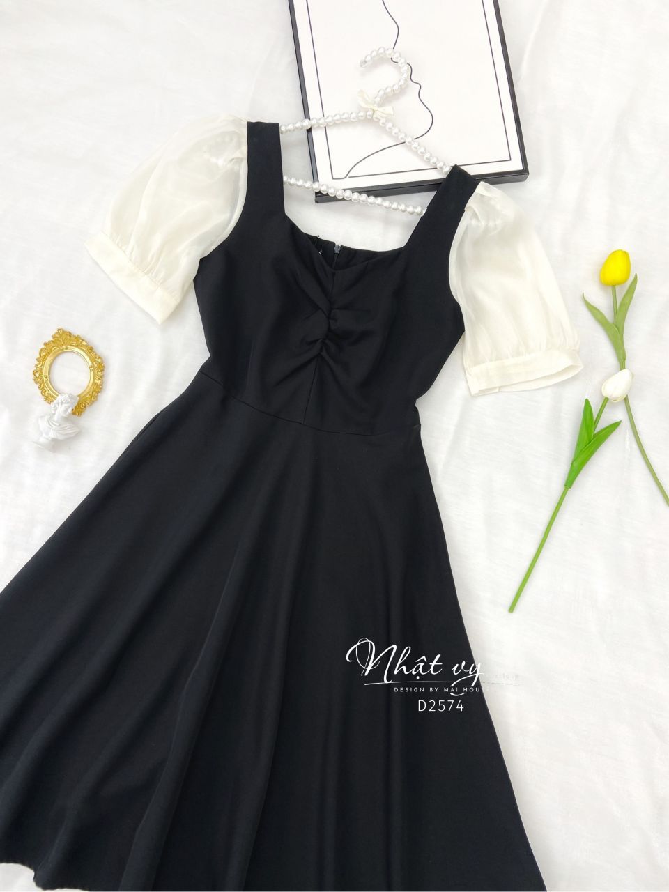 Đầm nhún ngực dáng xòe cổ cách điệu phối tay voan - D2574