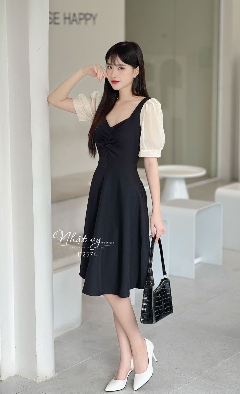 Đầm nhún ngực dáng xòe cổ cách điệu phối tay voan - D2574
