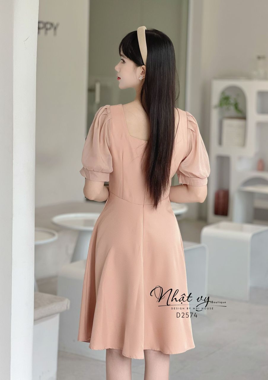 Đầm nhún ngực dáng xòe cổ cách điệu phối tay voan - D2574