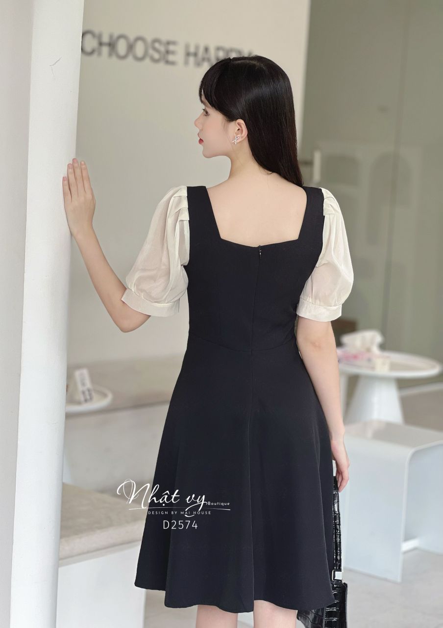 Đầm nhún ngực dáng xòe cổ cách điệu phối tay voan - D2574