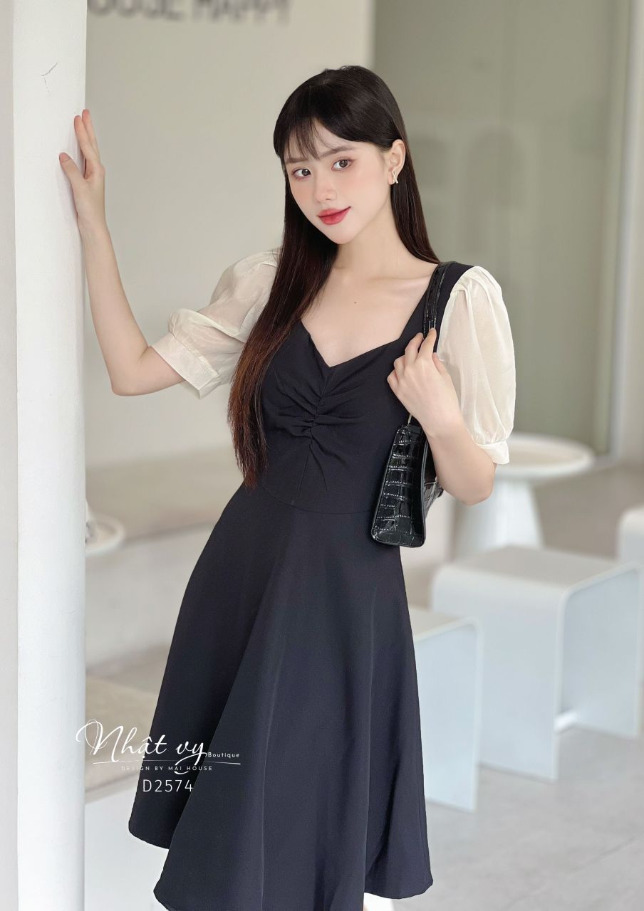 Đầm nhún ngực dáng xòe cổ cách điệu phối tay voan - D2574