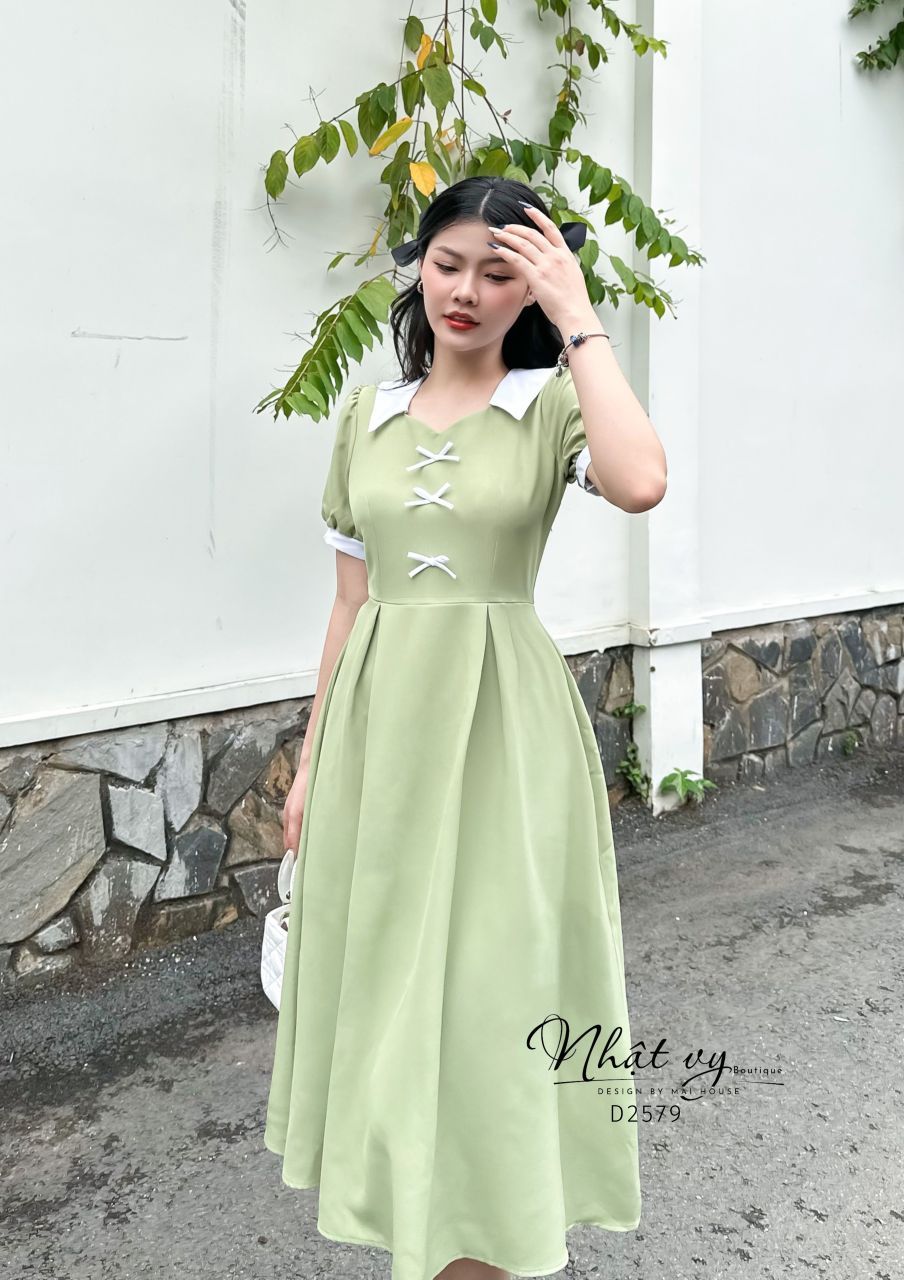 Đầm tiểu thư cổ tim phối bèo đính nơ ngực - D2579