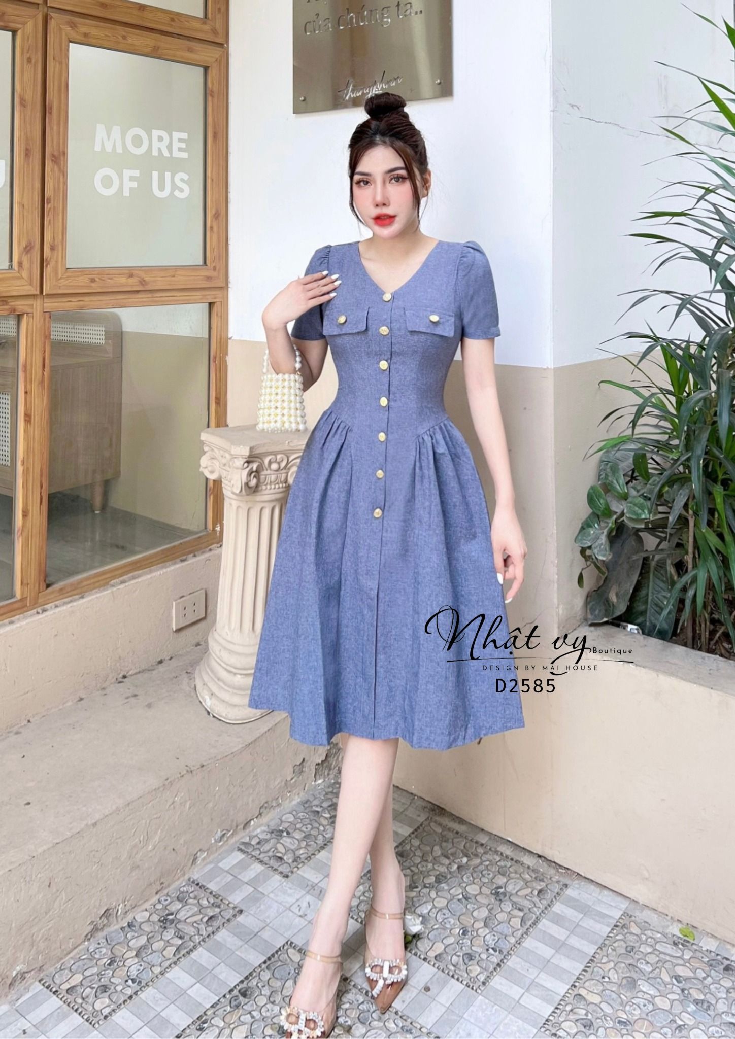 Đầm dáng xoè cổ V đính cúc giả xếp ly kiểu - D2585