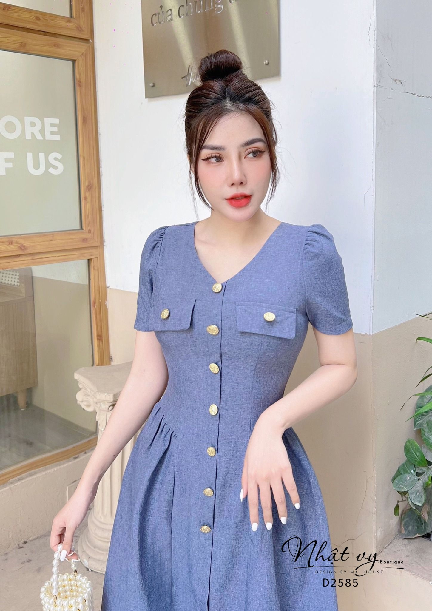 Đầm dáng xoè cổ V đính cúc giả xếp ly kiểu - D2585