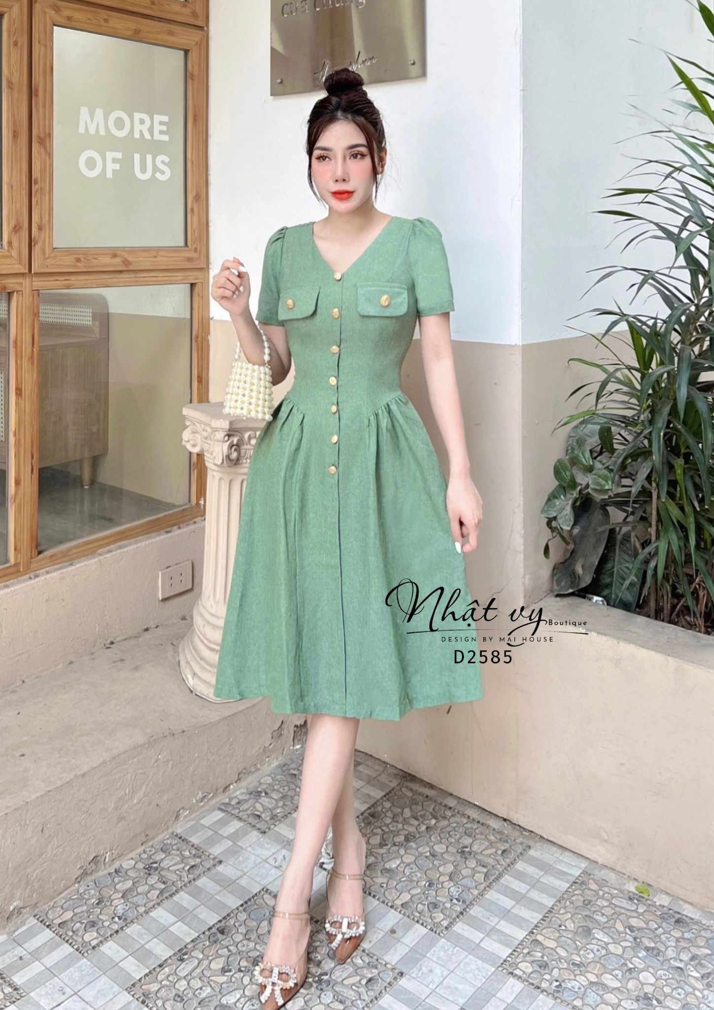 Đầm dáng xoè cổ V đính cúc giả xếp ly kiểu - D2585