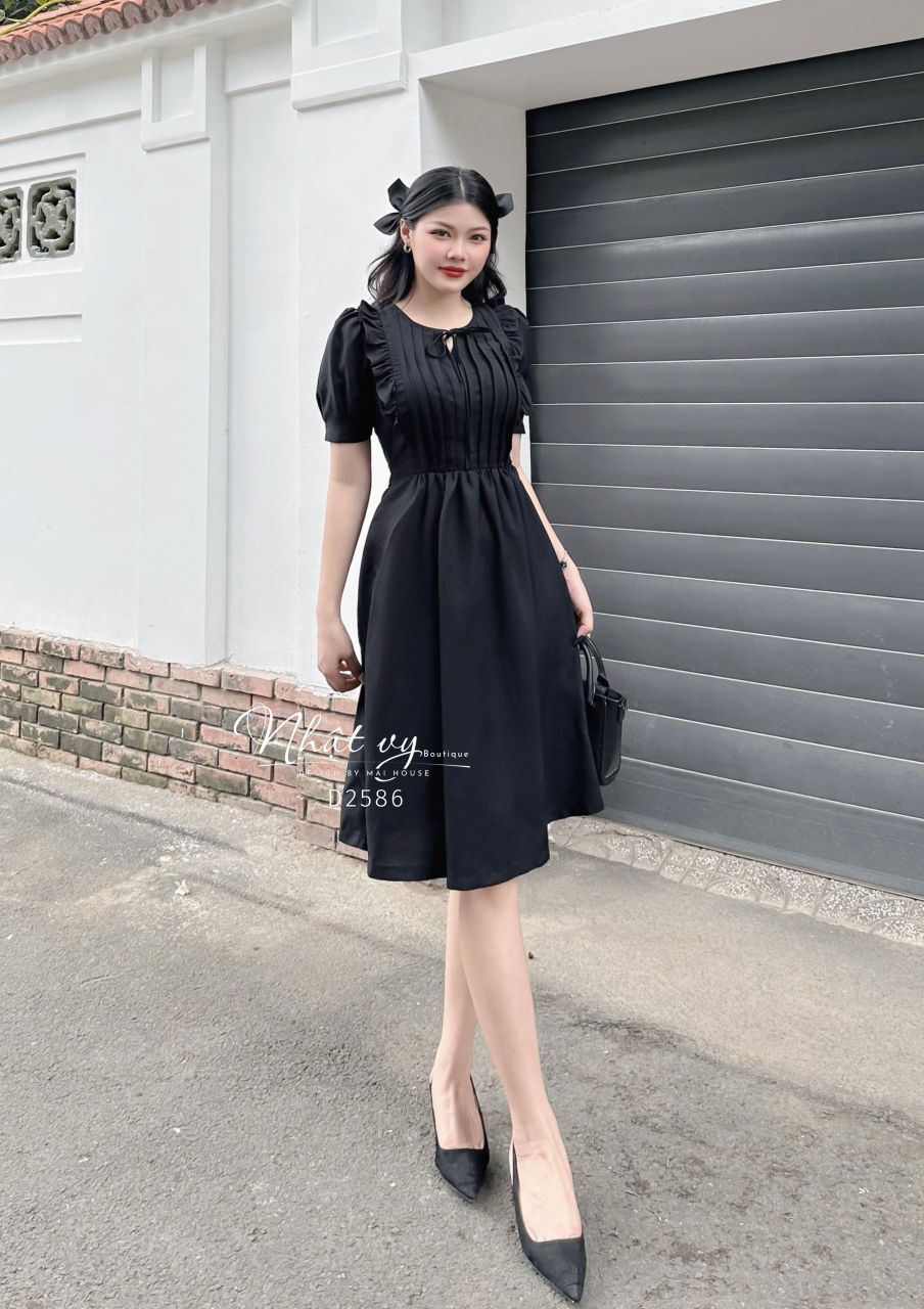 Đầm cổ tròn viền bèo xếp ly ngực - D2586