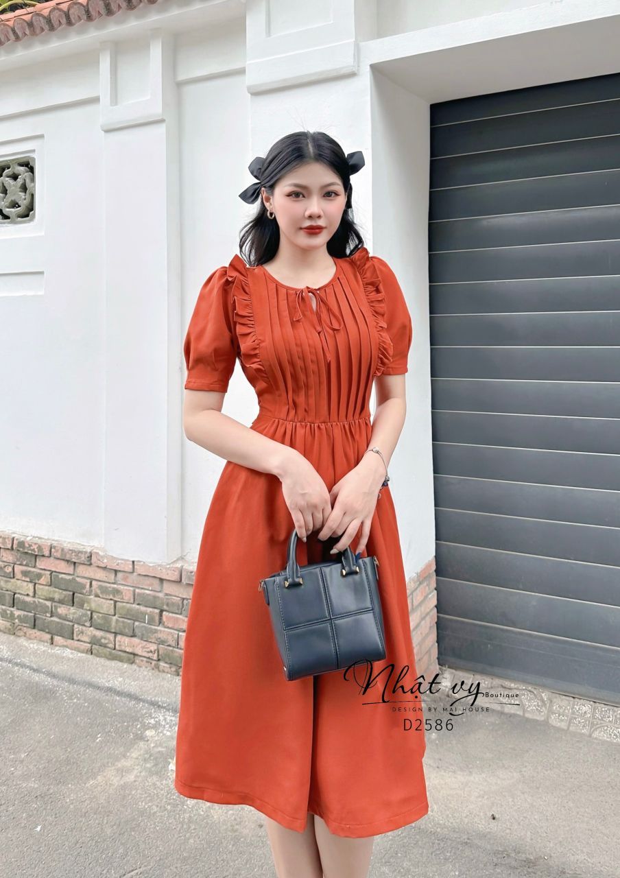 Đầm cổ tròn viền bèo xếp ly ngực - D2586