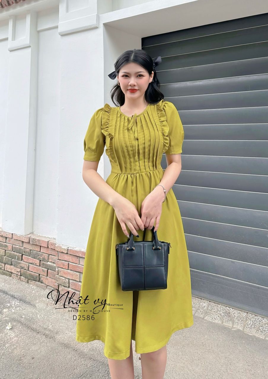 Đầm cổ tròn viền bèo xếp ly ngực - D2586