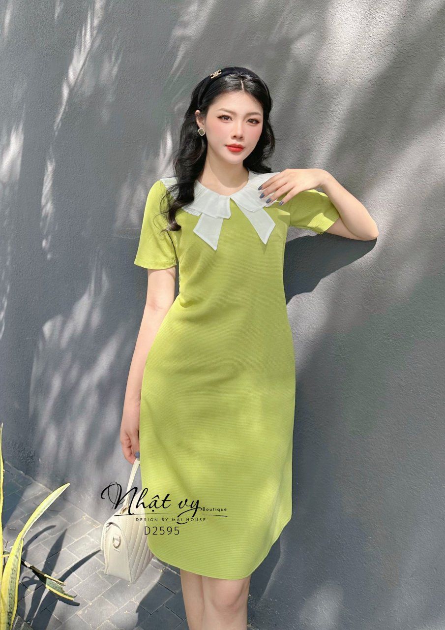 Đầm suông cổ tròn phối viền bèo dập ly - D2595
