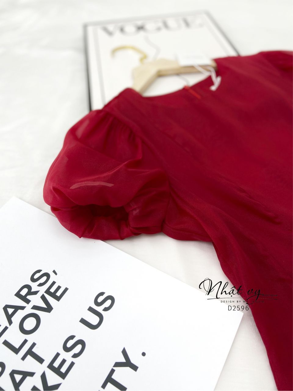 Áo cổ tròn tay bí dáng xoè - D2596