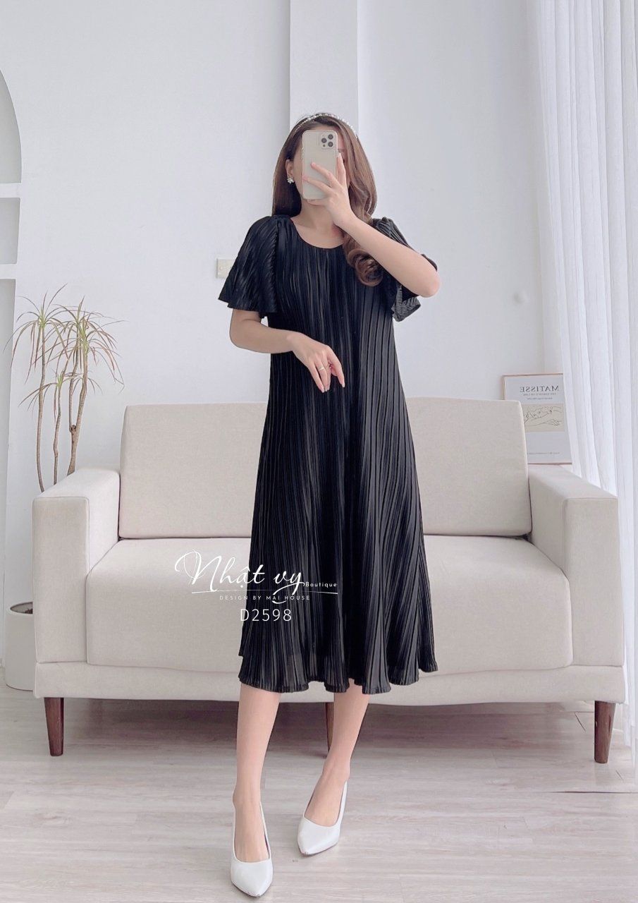 Đầm dáng suông dập ly cổ tròn tay cánh tiên - D2598