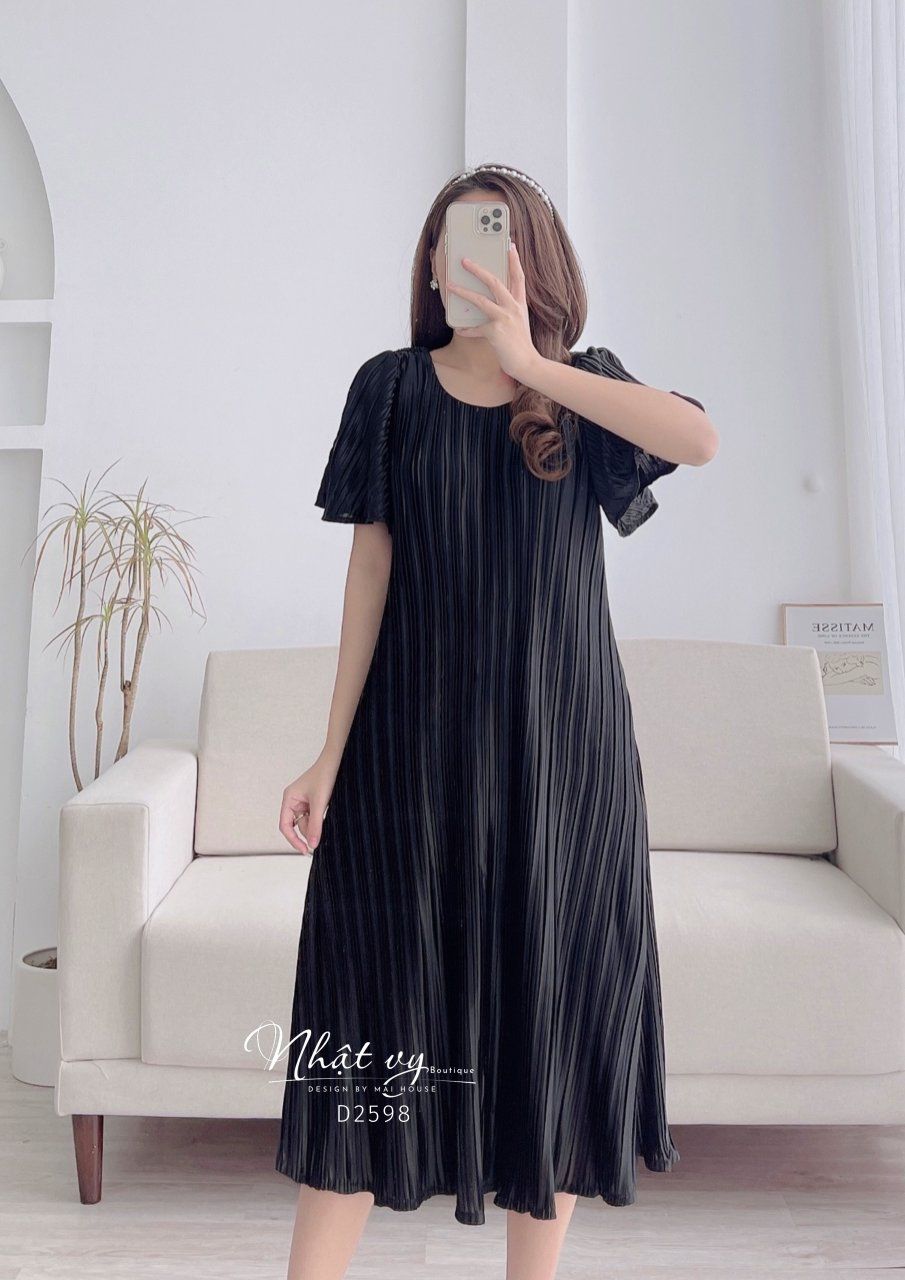 Đầm dáng suông dập ly cổ tròn tay cánh tiên - D2598