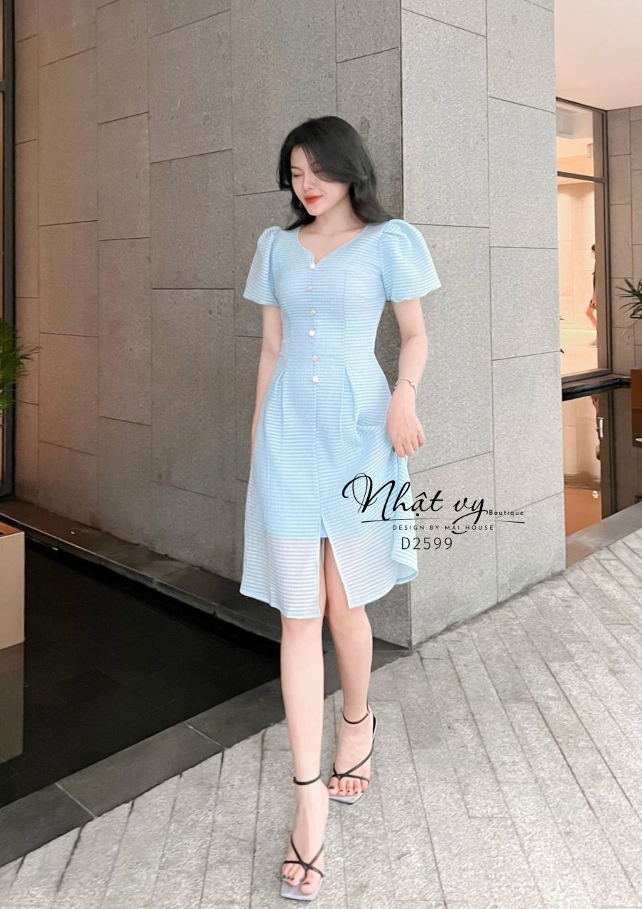 Đầm xốp cổ tròn cách điệu tay bí đính cúc giả - D2599