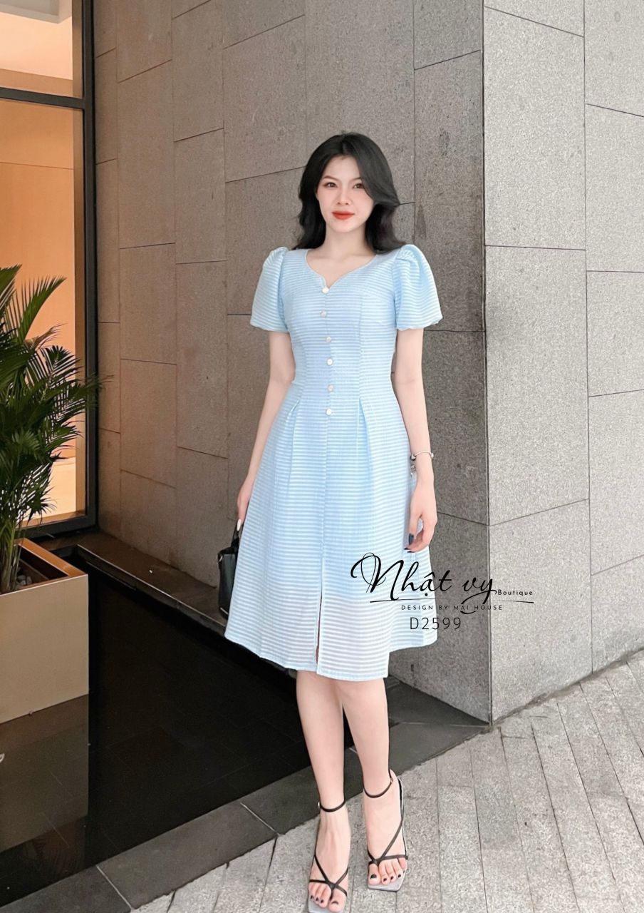 Đầm xốp cổ tròn cách điệu tay bí đính cúc giả - D2599