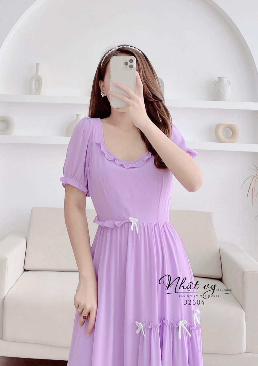 Đầm maxi cổ viền bèo cách điệu đính nơ - D2604