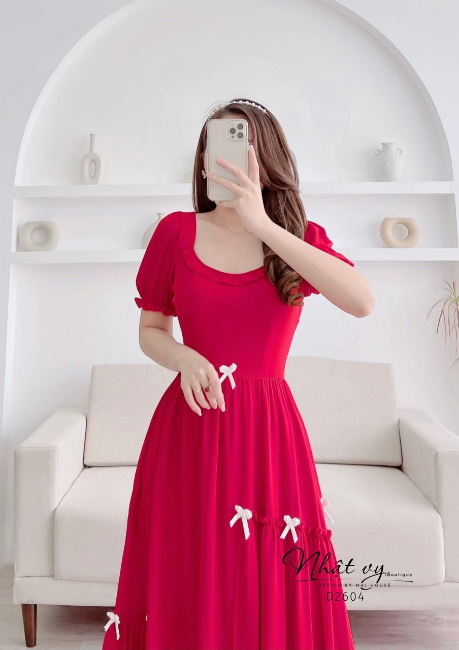 Đầm maxi cổ viền bèo cách điệu đính nơ - D2604