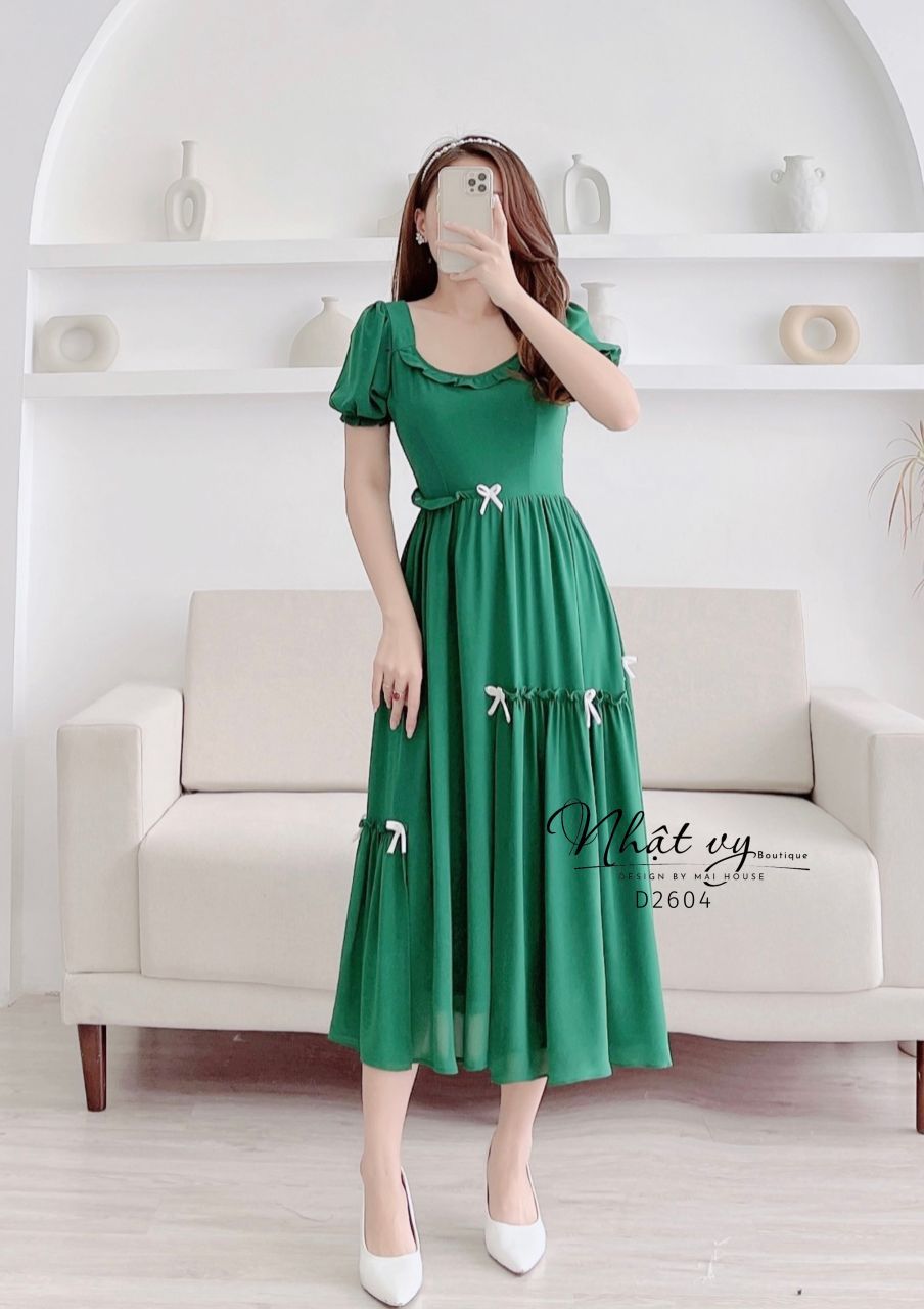 Đầm maxi cổ viền bèo cách điệu đính nơ - D2604