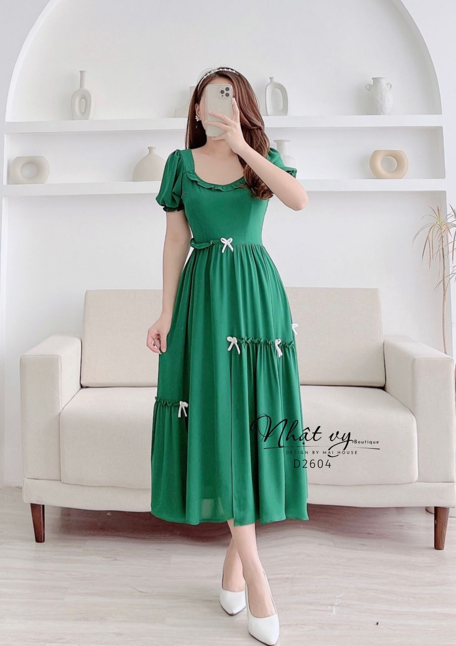 Đầm maxi cổ viền bèo cách điệu đính nơ - D2604