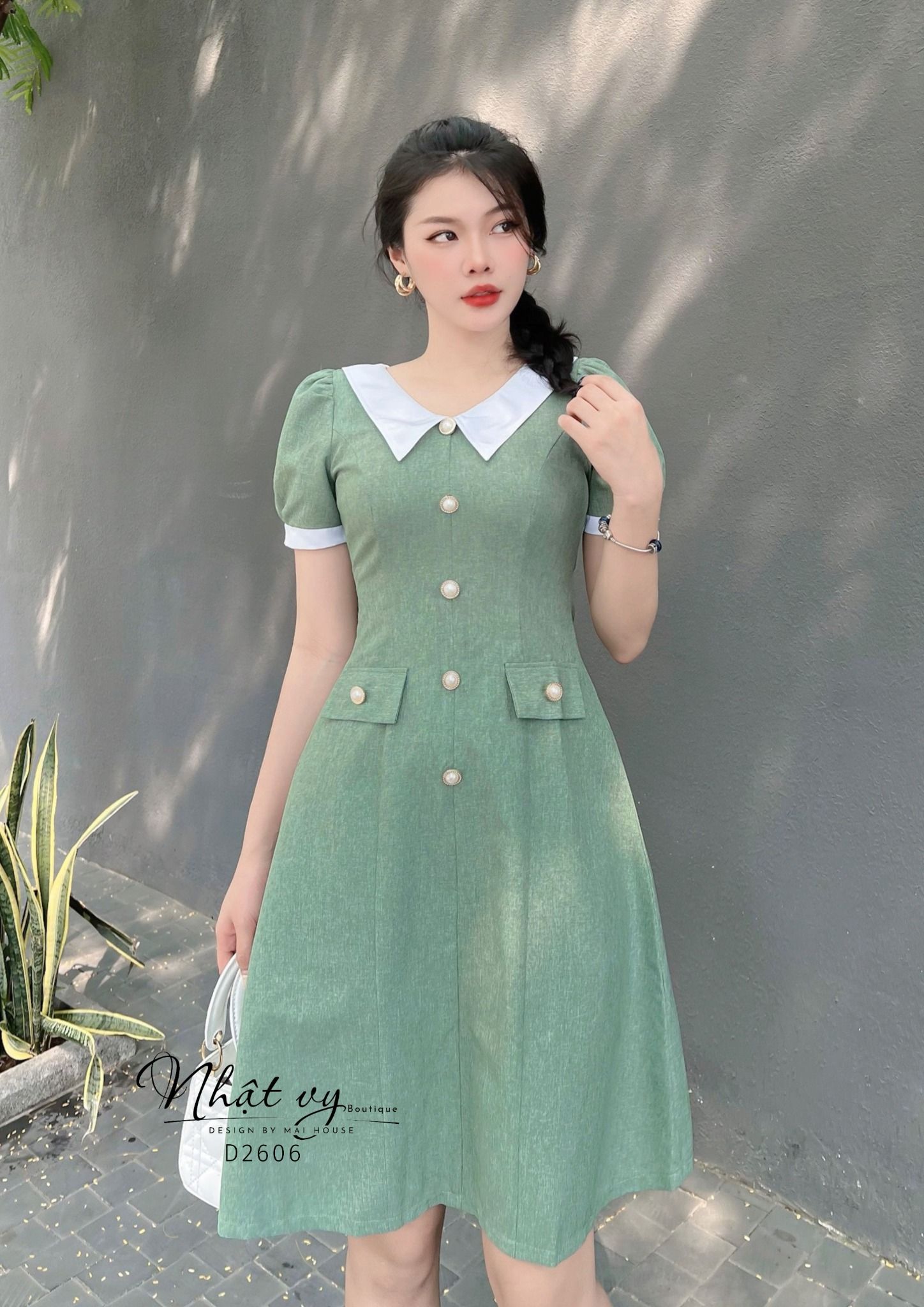 Đầm cổ V đính nút giả dáng ôm - D2606