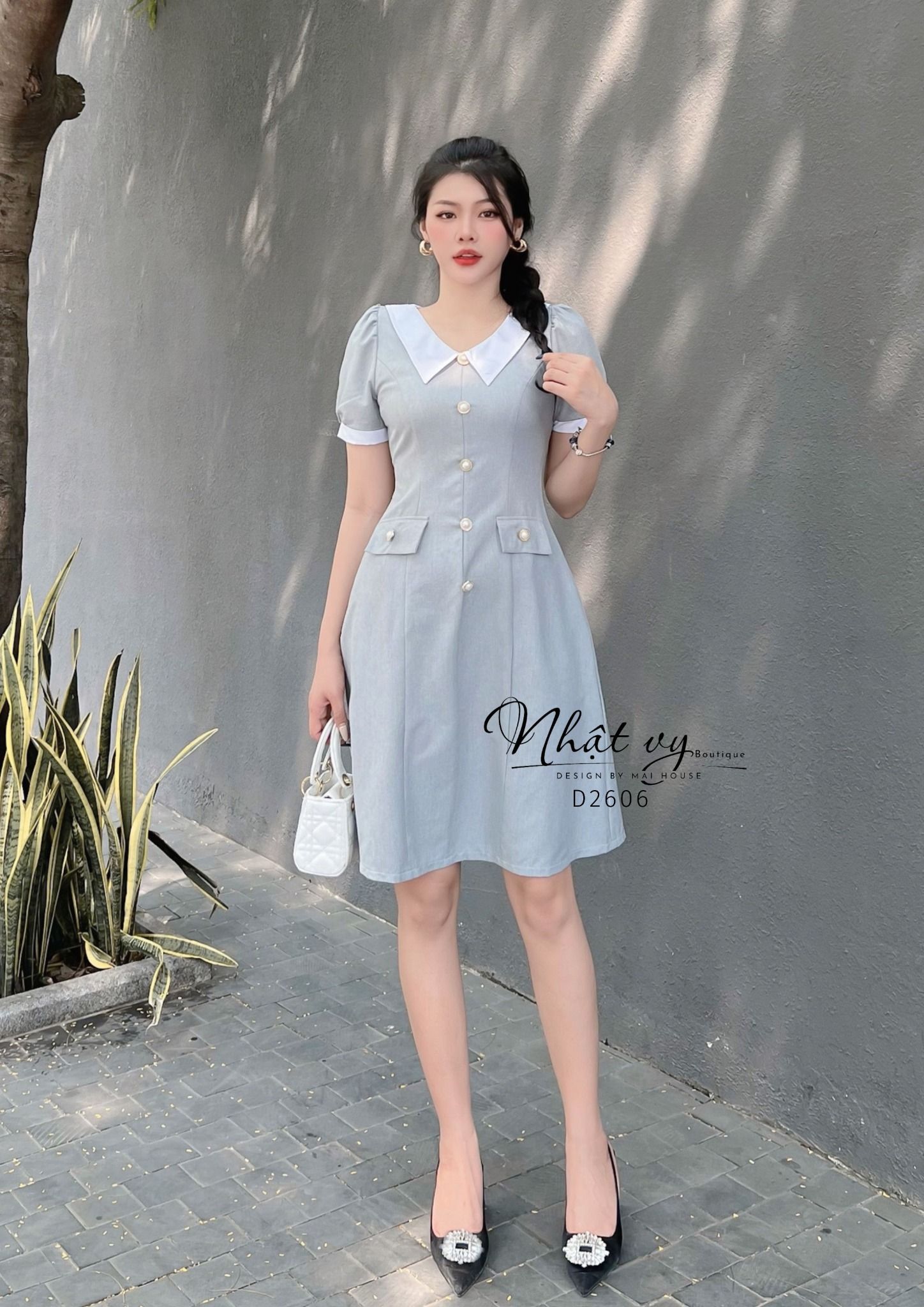 Đầm cổ V đính nút giả dáng ôm - D2606