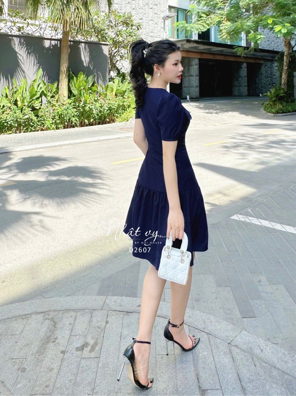 Đầm cổ tròn túi giả dáng xoè - D2607