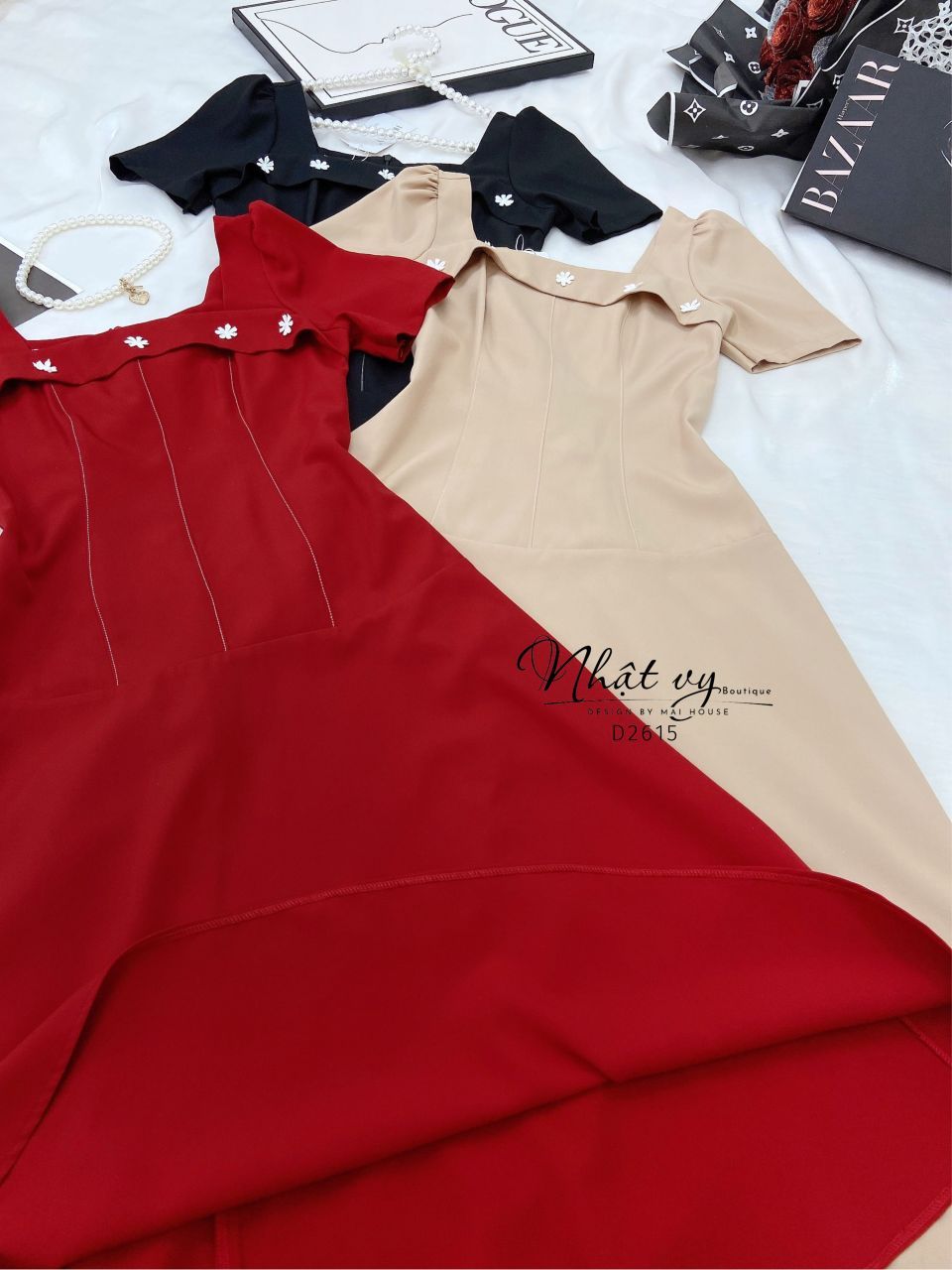 Đầm cổ vuông dáng dài viền chỉ nổi - D2615